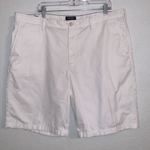 Nautica Classic Fit Cotton White Men’s Shorts Size 40W - Picture 1 of 10